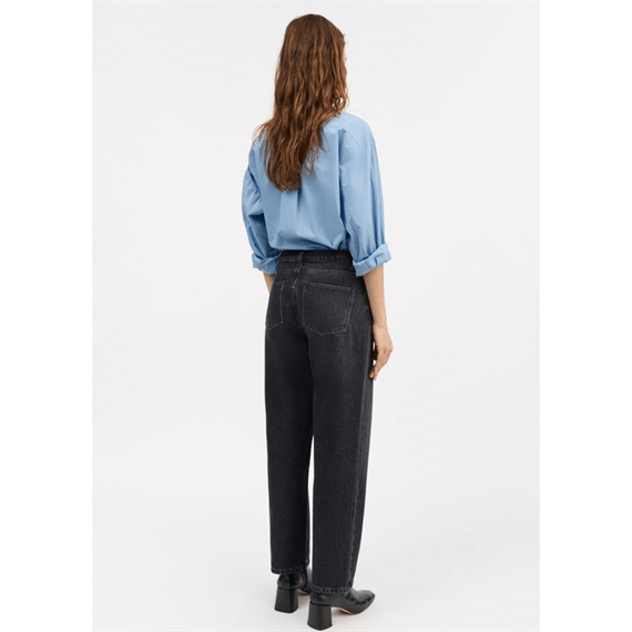 Skall Studio Allison Cropped Jeans, Vintage Washed Black